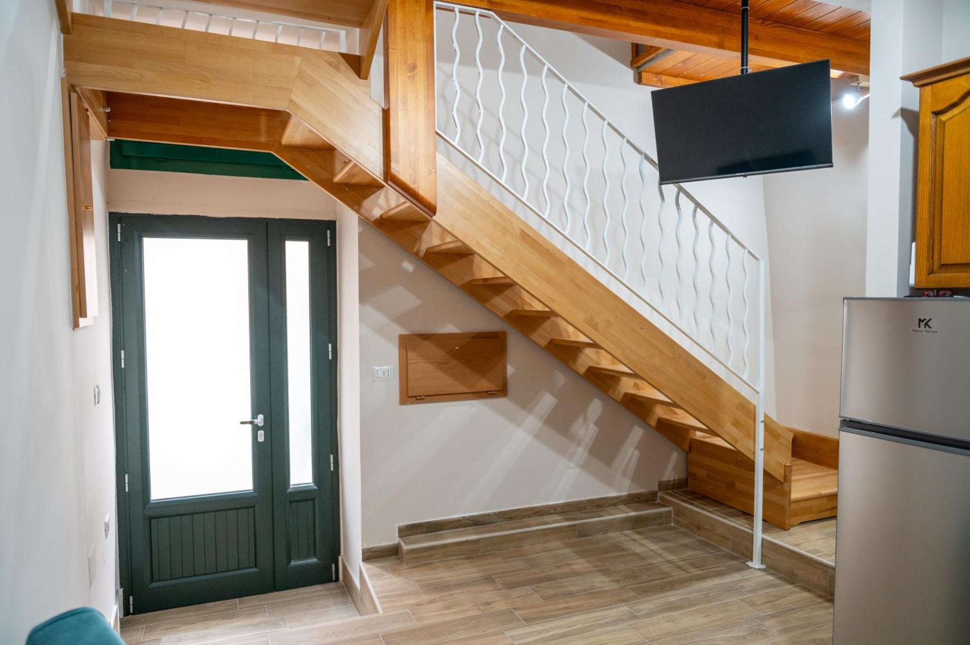 Sant'Janni Apartment Buonalbergo Bagian luar foto