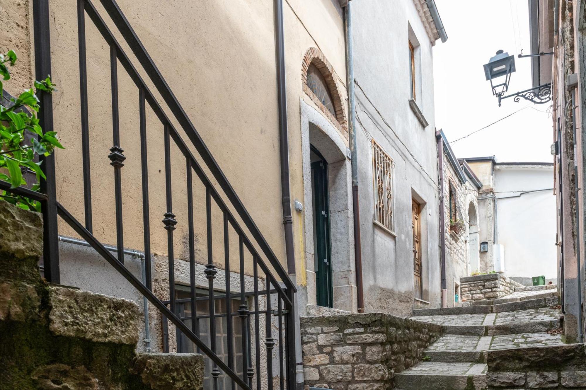 Sant'Janni Apartment Buonalbergo Bagian luar foto